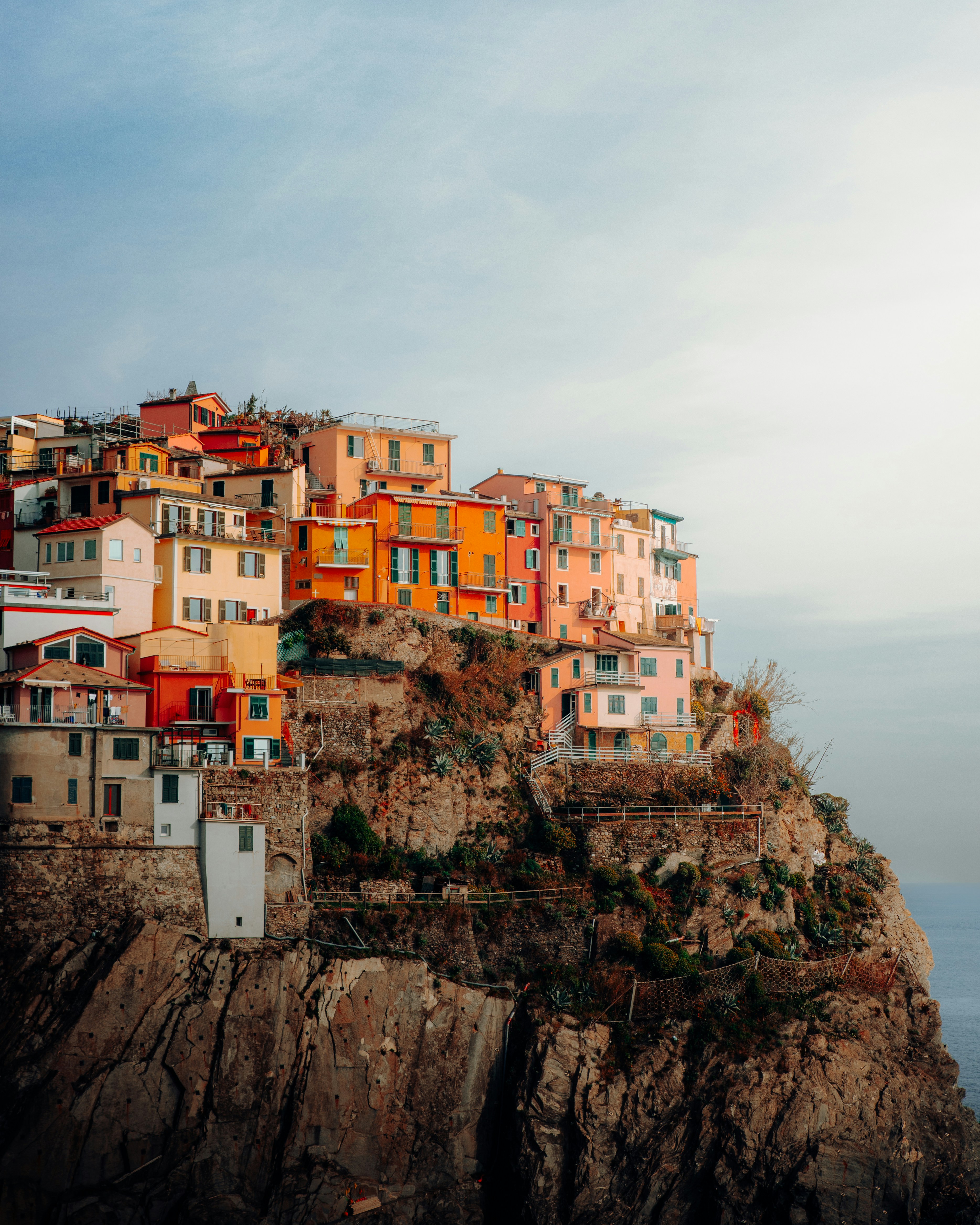 Manarola Cinque Terre colorful houses cliffside sea